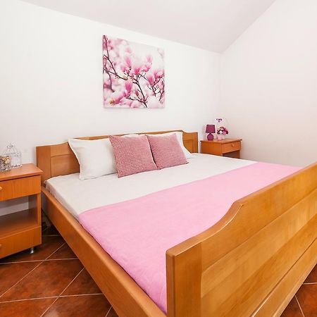 Apartments Elena Tivat Exterior foto
