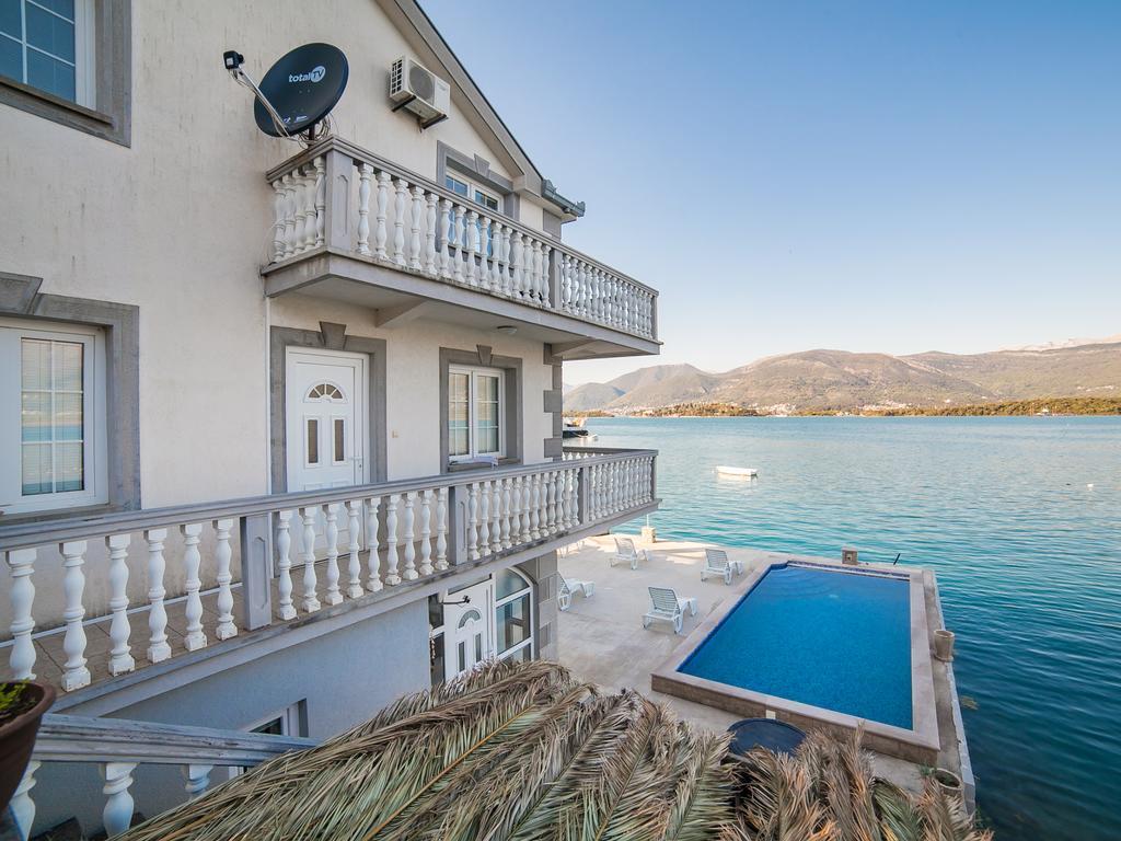 Apartments Elena Tivat Exterior foto