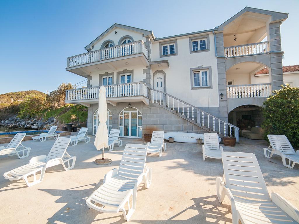 Apartments Elena Tivat Exterior foto
