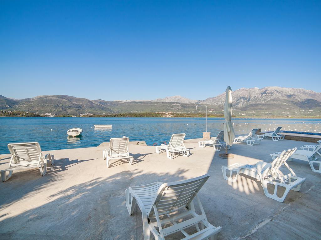 Apartments Elena Tivat Exterior foto